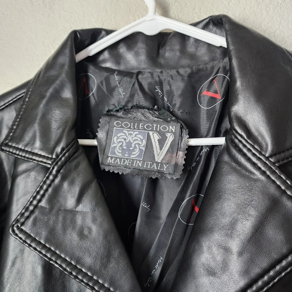 COLLECTION V x VINTAGE Leather‎ Trench Medusa head logo buttons in black leather